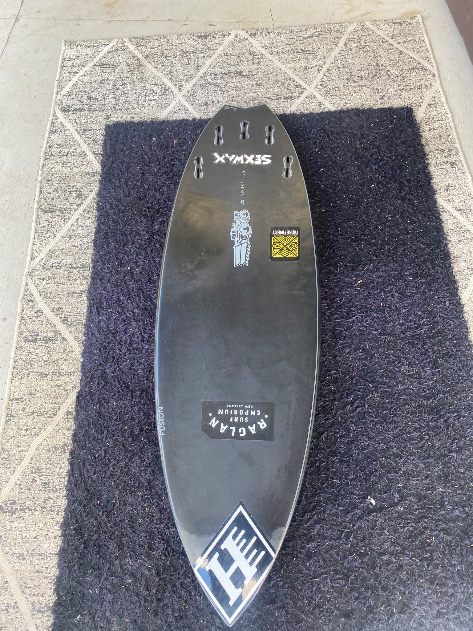 Xero Fusion Carbotune 5'8" 19 1/2" 2 3/8" 28.4L
